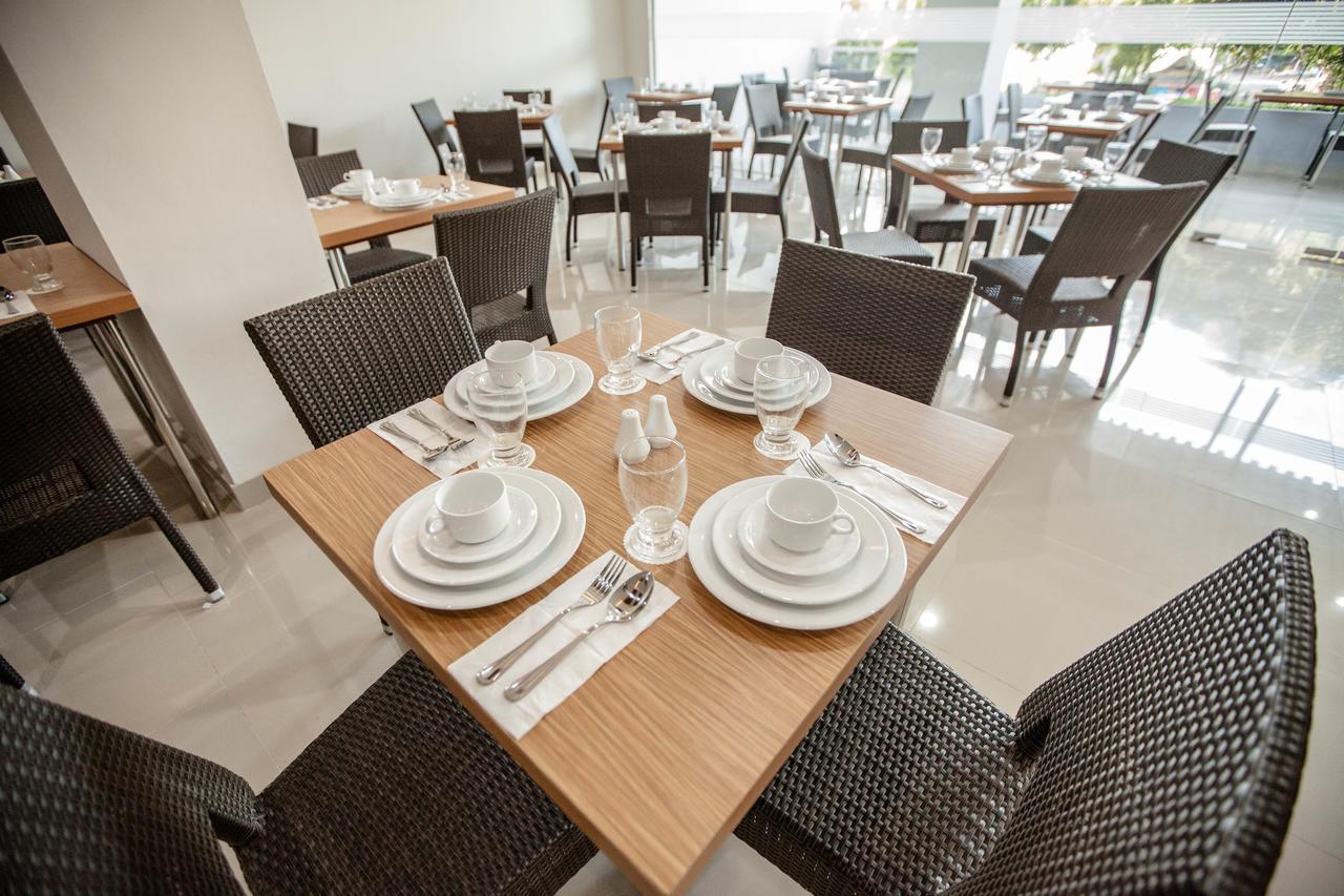 Whiz Prime Hotel Sudirman Μακασάρ Εξωτερικό φωτογραφία