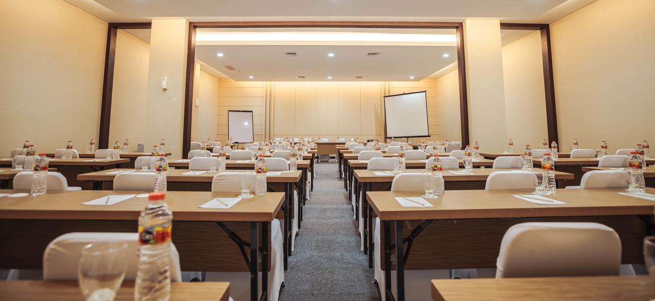 Whiz Prime Hotel Sudirman Μακασάρ Εξωτερικό φωτογραφία